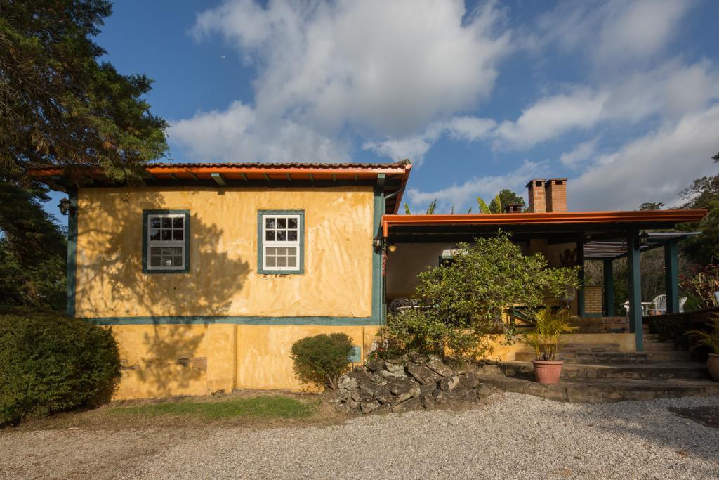 סנטו אנטוניו דו פינהאל Pousada Chales Da Casa Centenaria מראה חיצוני תמונה
