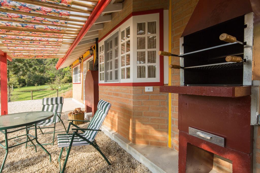 סנטו אנטוניו דו פינהאל Pousada Chales Da Casa Centenaria מראה חיצוני תמונה