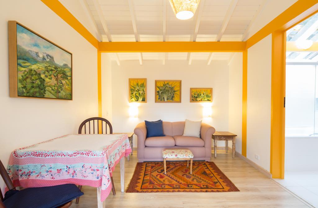 סנטו אנטוניו דו פינהאל Pousada Chales Da Casa Centenaria מראה חיצוני תמונה