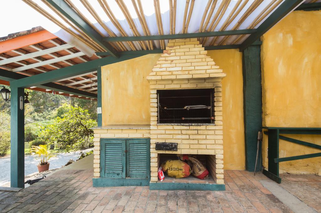 סנטו אנטוניו דו פינהאל Pousada Chales Da Casa Centenaria מראה חיצוני תמונה